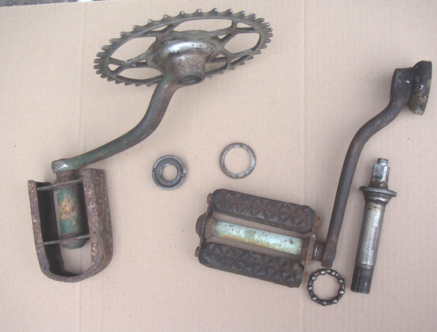 Das ist das &quot;ebay&quot; Tretlager. Gebe ich gerne ab!